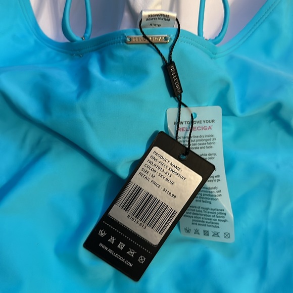 Relleciga One-Piece Swimsuit - Picture 7 of 11